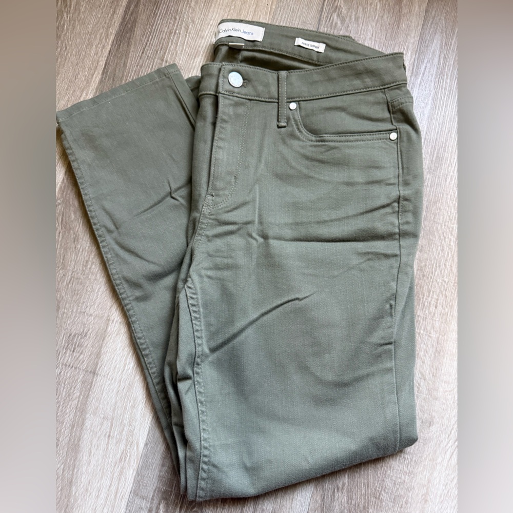 Calvin Klein: Olive Green Skinny Jeans